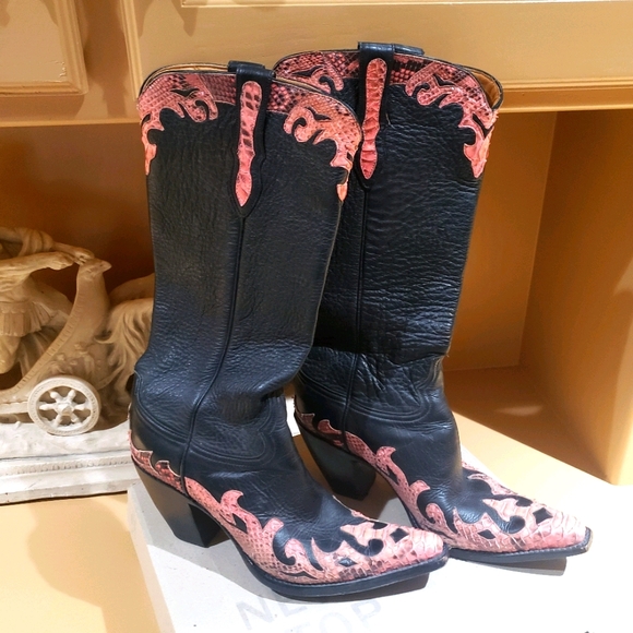 Old Gringo Shoes - Old Gringo Pink/Black Cowboy Boots Sz 8.5B